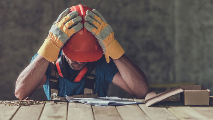 © Tomasz Zajda, adobe.stock.com Verzweifelter Arbeiter